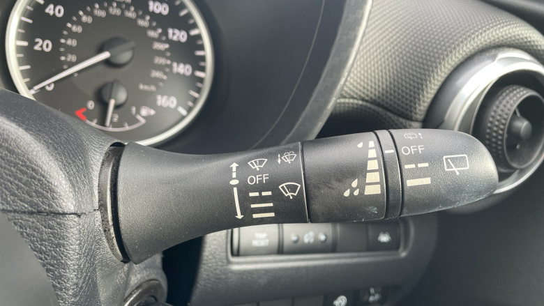 Nissan Juke 1.0 DiG-T 114 Acenta 5dr Petrol Hatchback